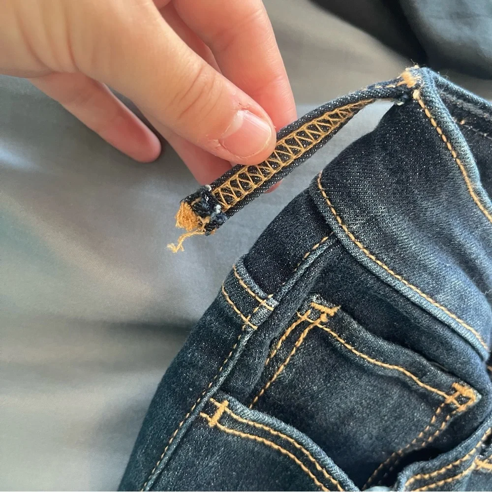 NWT Women’s Curvy High-Rise Vintage Flare Jeans - Picture 2 of 11